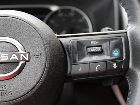 Used 2022 Nissan Rogue SL w/ SL Premium Package image 21