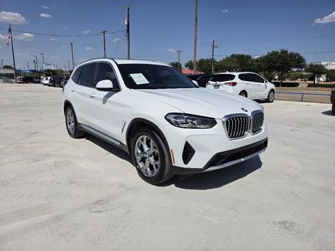 Used 2023 BMW X3 sDrive30i w/ Premium Package RWD image 3