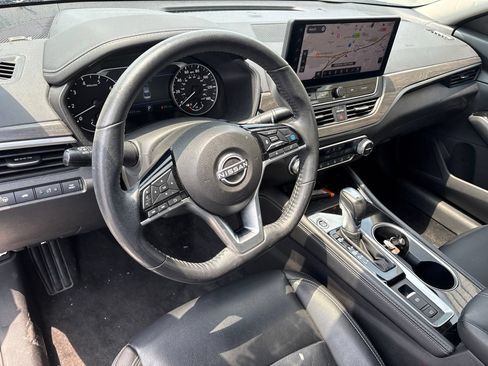 Used 2023 Nissan Altima 2.5 SL AWD/4WD image 4