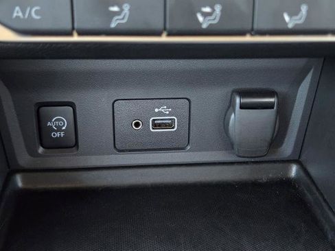 Certified 2025 Nissan Sentra S image 27