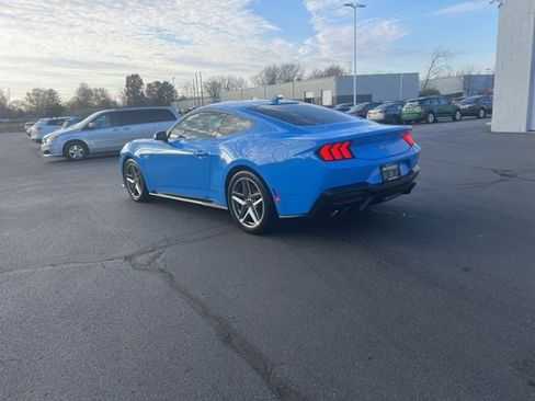 Used 2024 Ford Mustang GT Premium image 12