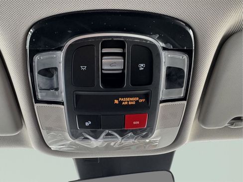 Used 2025 Hyundai Tucson Limited image 29