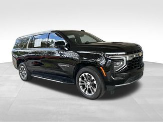 Used 2025 Chevrolet Suburban LS video 2