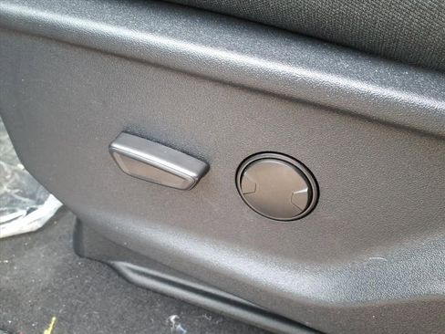 New 2026 Ford F250 XLT w/ XLT Premium Package image 18