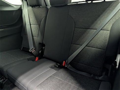 New 2026 Chevrolet Traverse LT image 14