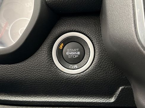 Used 2023 RAM 1500 Laramie AWD/4WD image 21
