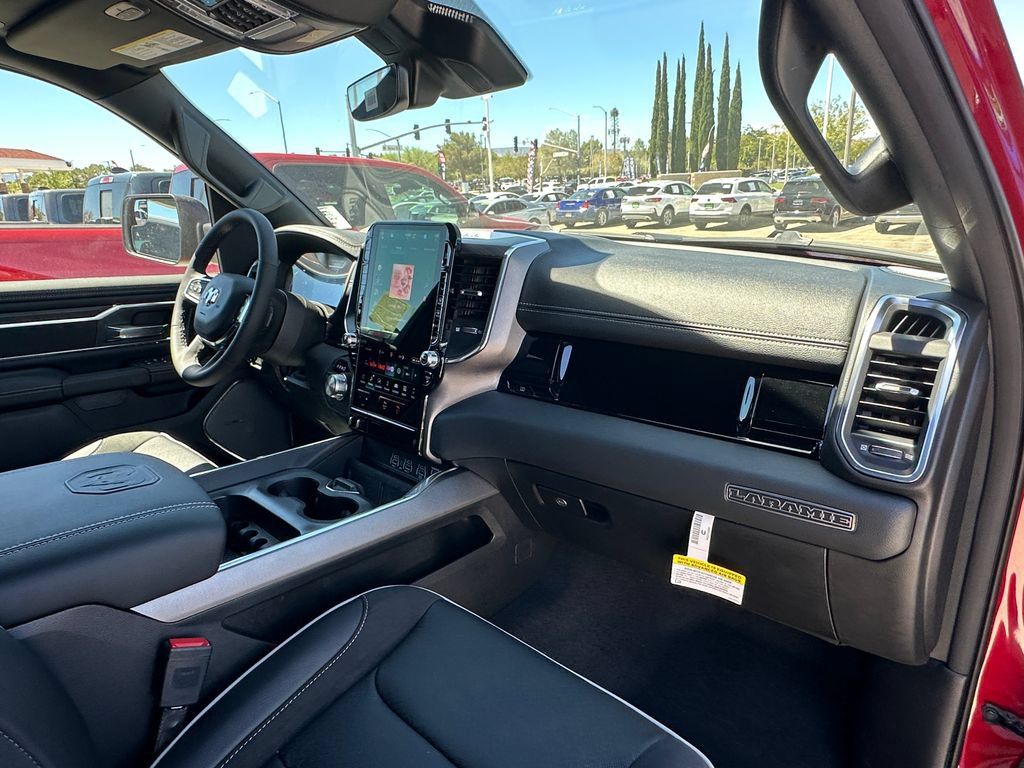 New 2026 RAM 1500 Laramie AWD/4WD image 12