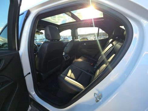 Used 2022 Chevrolet Equinox RS w/ RS Leather Package image 28