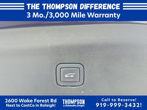 Used 2019 Buick Enclave Essence w/ LPO, Luxury Package FWD image 14