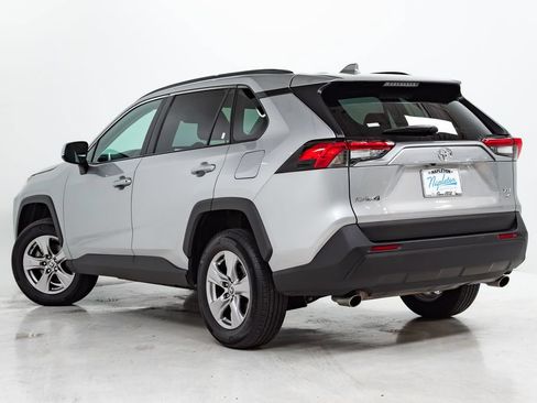 Used 2025 Toyota RAV4 XLE AWD/4WD image 27