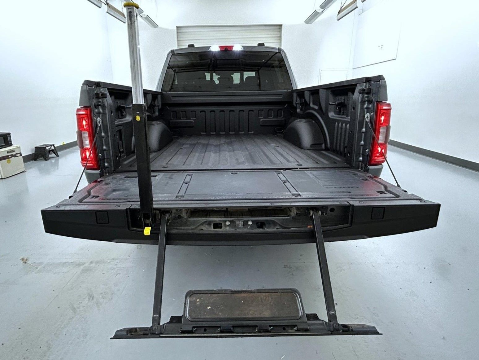 Used 2023 Ford F150 XLT w/ Equipment Group 302A High AWD/4WD image 21