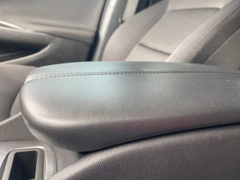 Used 2023 Chevrolet Malibu LT FWD image 25