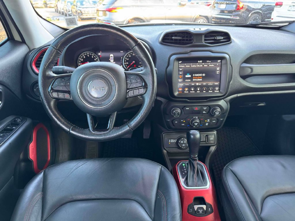 Used 2022 Jeep Renegade Trailhawk w/ Trailer Tow Group AWD/4WD image 18