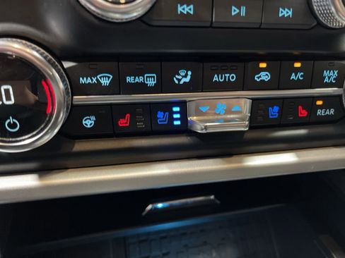 Used 2024 Ford Expedition Max XLT RWD image 39
