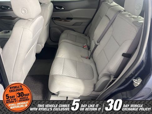 Certified 2018 GMC Acadia SLE w/ LPO, Black Accent Package image 27