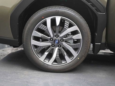 Used 2025 Subaru Forester Touring image 23