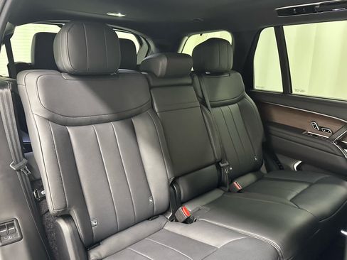 Used 2023 Land Rover Range Rover Long Wheelbase SE AWD/4WD image 22
