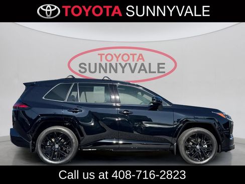 Used 2026 Toyota RAV4 XSE w/ Panoramic Sun Roof Package AWD/4WD image 9