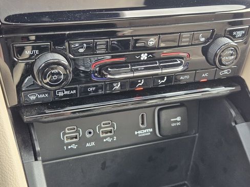 Used 2022 Jeep Grand Cherokee Limited 4xe image 20