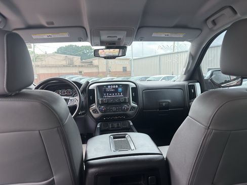 Used 2016 Chevrolet Silverado 1500 LTZ Z71 w/ LTZ Plus Package AWD/4WD image 23
