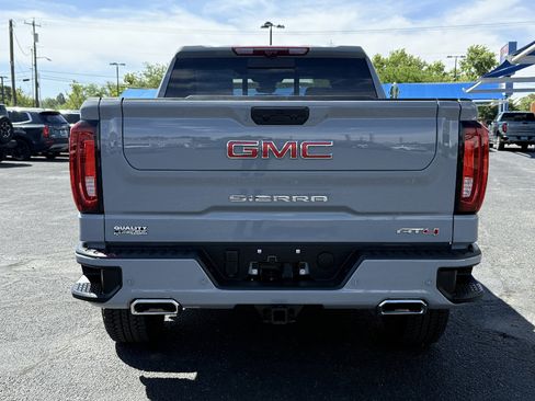 Used 2025 GMC Sierra 1500 AT4 w/ AT4 Premium Package AWD/4WD image 7