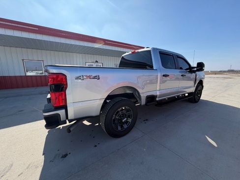 Used 2023 Ford F250 XL w/ STX Appearance Package image 8