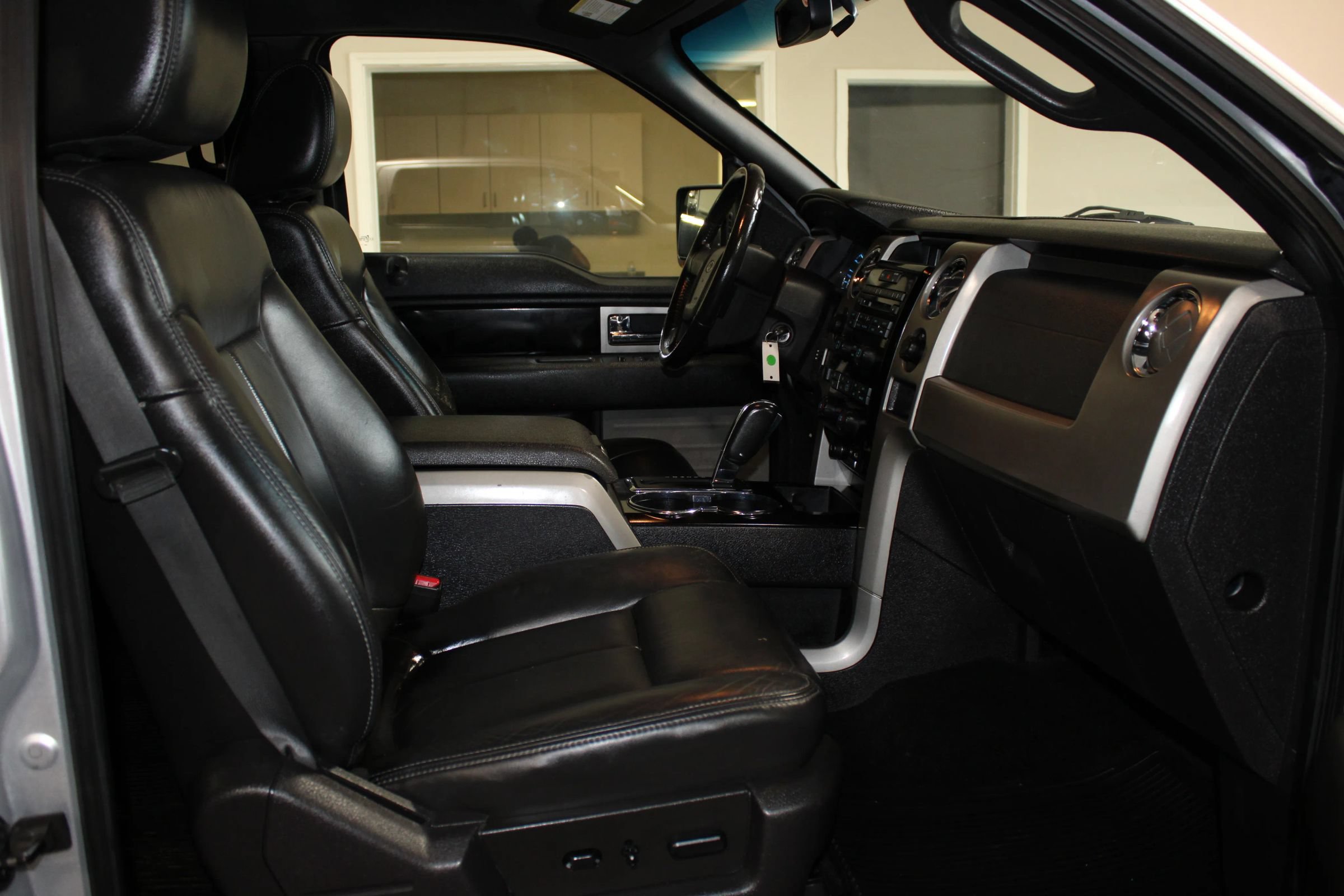 Used 2011 Ford F150 FX4 w/ FX Luxury Pkg AWD/4WD image 30
