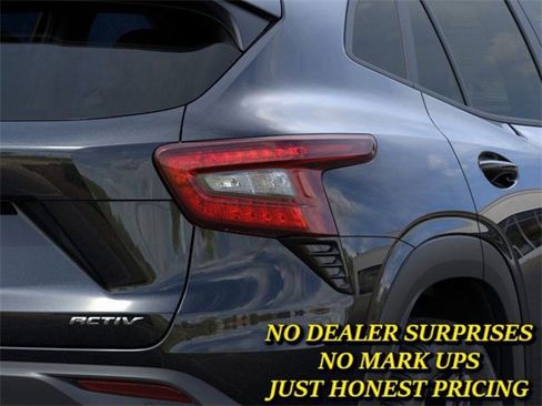 New 2026 Chevrolet Trax ACTIV w/ Sunroof Package image 11