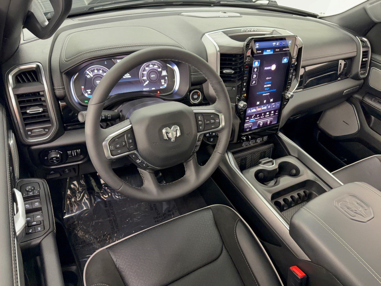 Used 2026 RAM 1500 Laramie w/ Night Edition AWD/4WD image 4