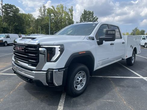 New 2024 GMC Sierra 2500 Pro w/ Convenience Package RWD image 3