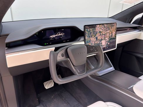 Used 2025 Tesla Model X Plaid AWD/4WD image 13