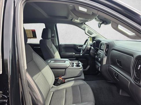 Used 2025 Chevrolet Silverado 1500 Custom Trail Boss w/ Turbomax Blackout Package AWD/4WD image 11