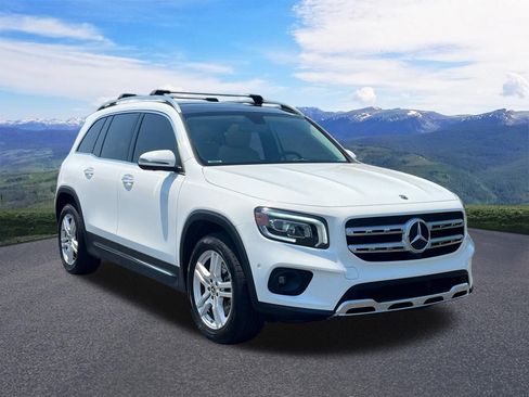 Used 2020 Mercedes-Benz GLB 250 4MATIC image 8