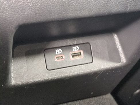 Used 2025 Nissan Altima 2.5 SV FWD image 15