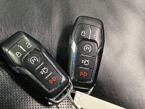 Used 2017 Lincoln MKX Select w/ Select Plus Package image 46