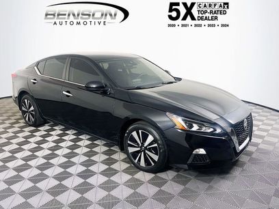 Used 2022 Nissan Altima 2.5 SV