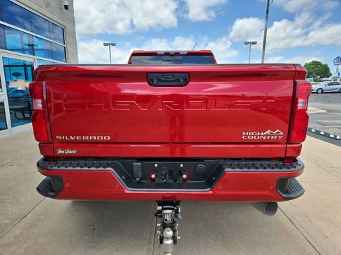 Used 2021 Chevrolet Silverado 3500 High Country AWD/4WD image 23