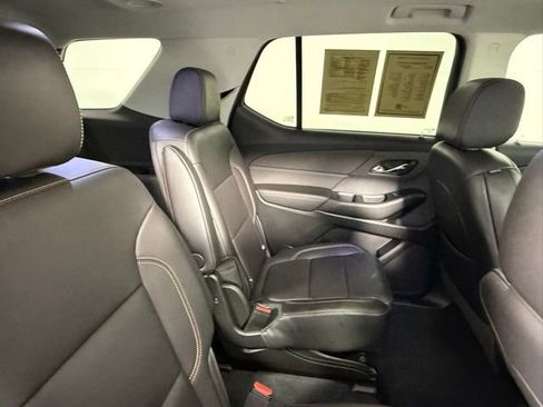 Used 2020 Chevrolet Traverse LT w/ LT Premium Package image 46