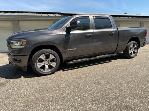 Used 2023 RAM 1500 Laramie AWD/4WD image 2