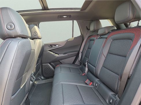 New 2026 Chevrolet Equinox RS image 10