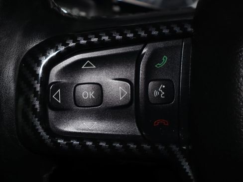 Used 2019 RAM 1500 Laramie AWD/4WD image 19