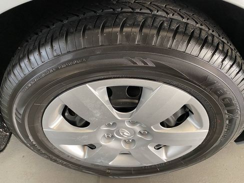 Used 2009 Hyundai Sonata GLS w/ Popular Equipment Pkg 2 FWD image 6