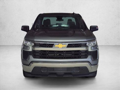Used 2023 Chevrolet Silverado 1500 LT RWD image 2