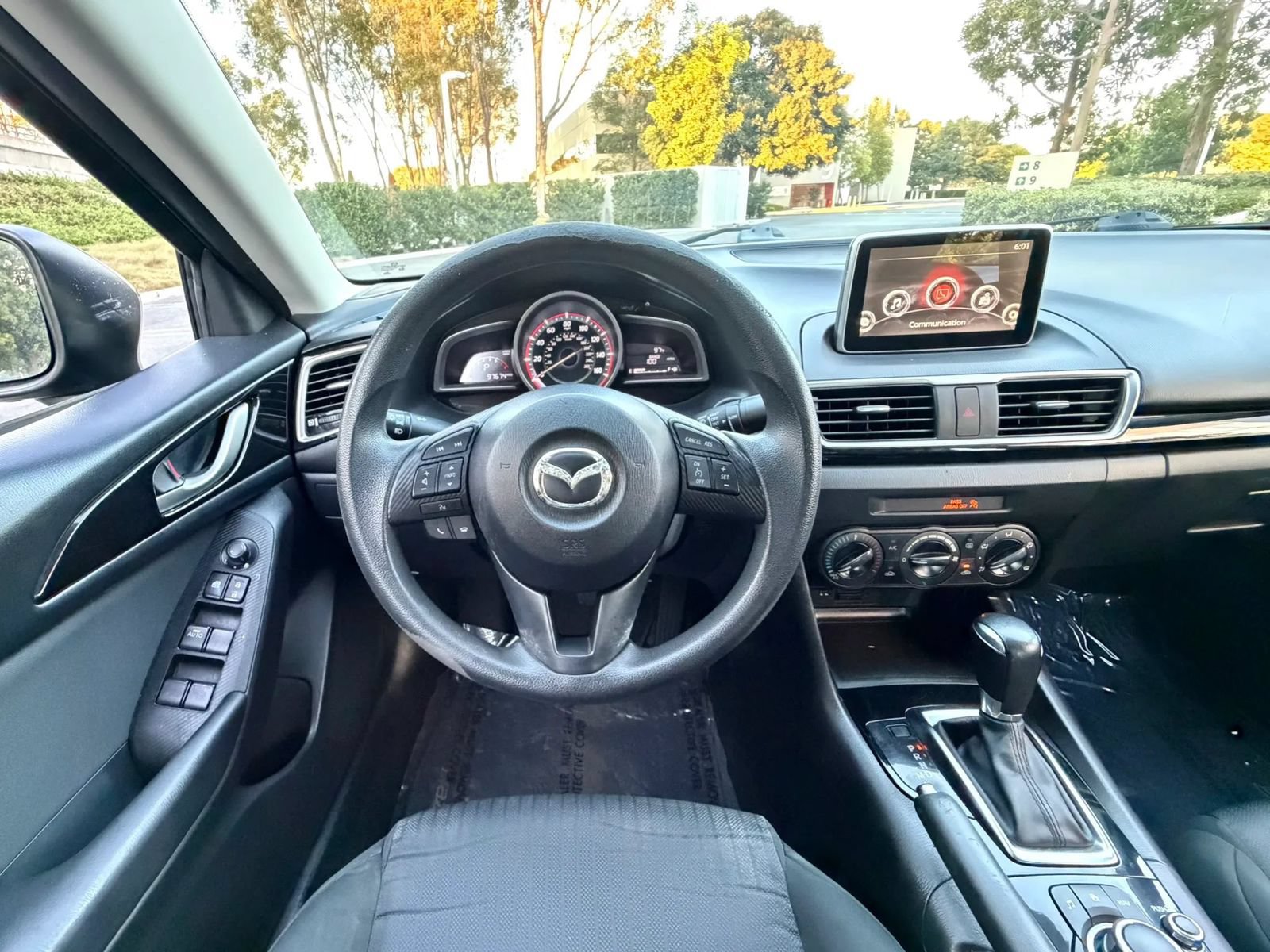 Used 2015 MAZDA MAZDA3 i Sport FWD image 14