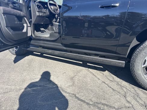 New 2026 GMC Yukon XL AT4 Ultimate image 12