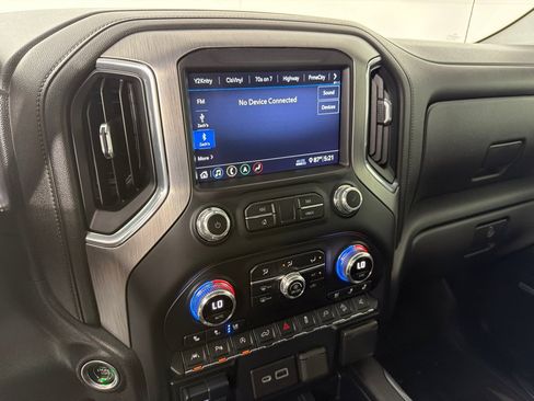 Used 2020 GMC Sierra 1500 Denali w/ Denali Ultimate Package AWD/4WD image 17