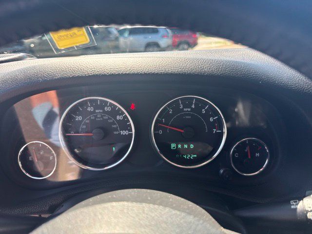Used 2017 Jeep Wrangler Unlimited Sahara w/ Connectivity Group AWD/4WD image 19