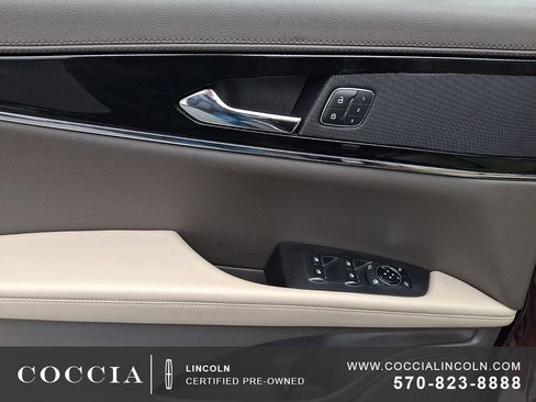 Certified 2023 Lincoln Nautilus Reserve AWD/4WD image 12