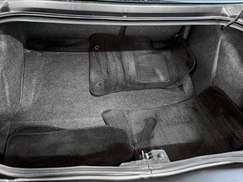 Used 2018 Dodge Challenger SXT w/ Blacktop Package image 8