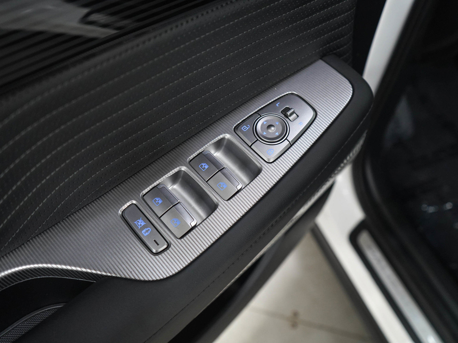 Used 2023 Hyundai Palisade Calligraphy FWD image 23